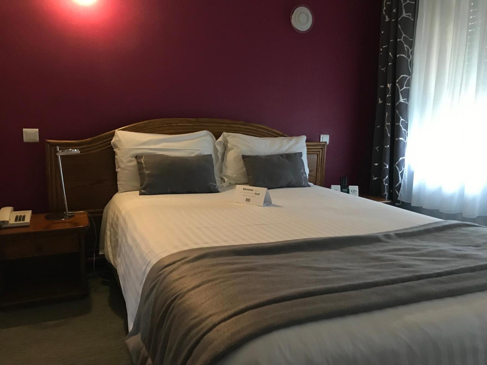 Logis Hotel & Restaurant La Paix Le Nouvion-en-Thierache Zewnętrze zdjęcie