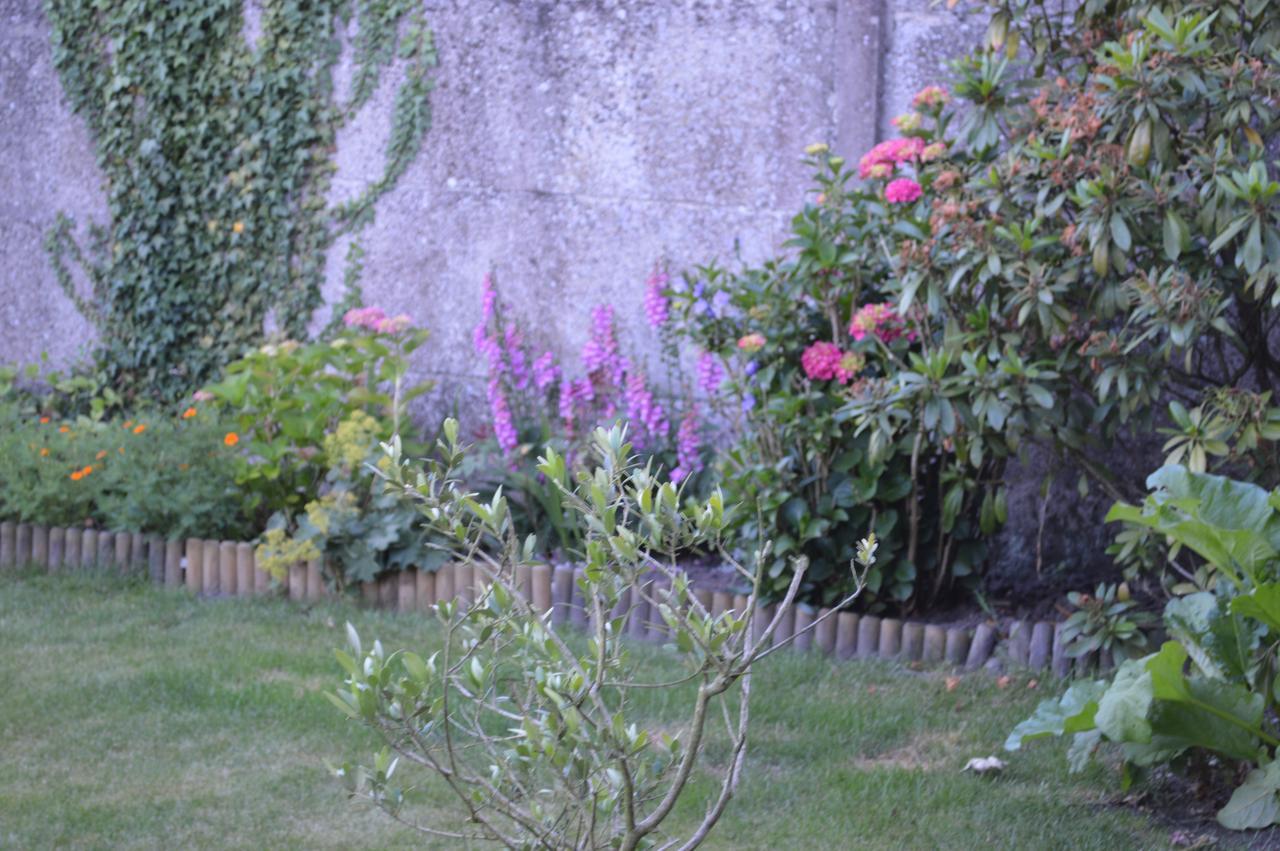 Logis Hotel & Restaurant La Paix Le Nouvion-en-Thierache Zewnętrze zdjęcie